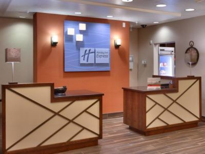 Holiday Express & By Ihg Hotel