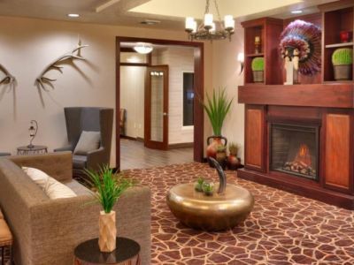Hotel Holiday Express & By Ihg