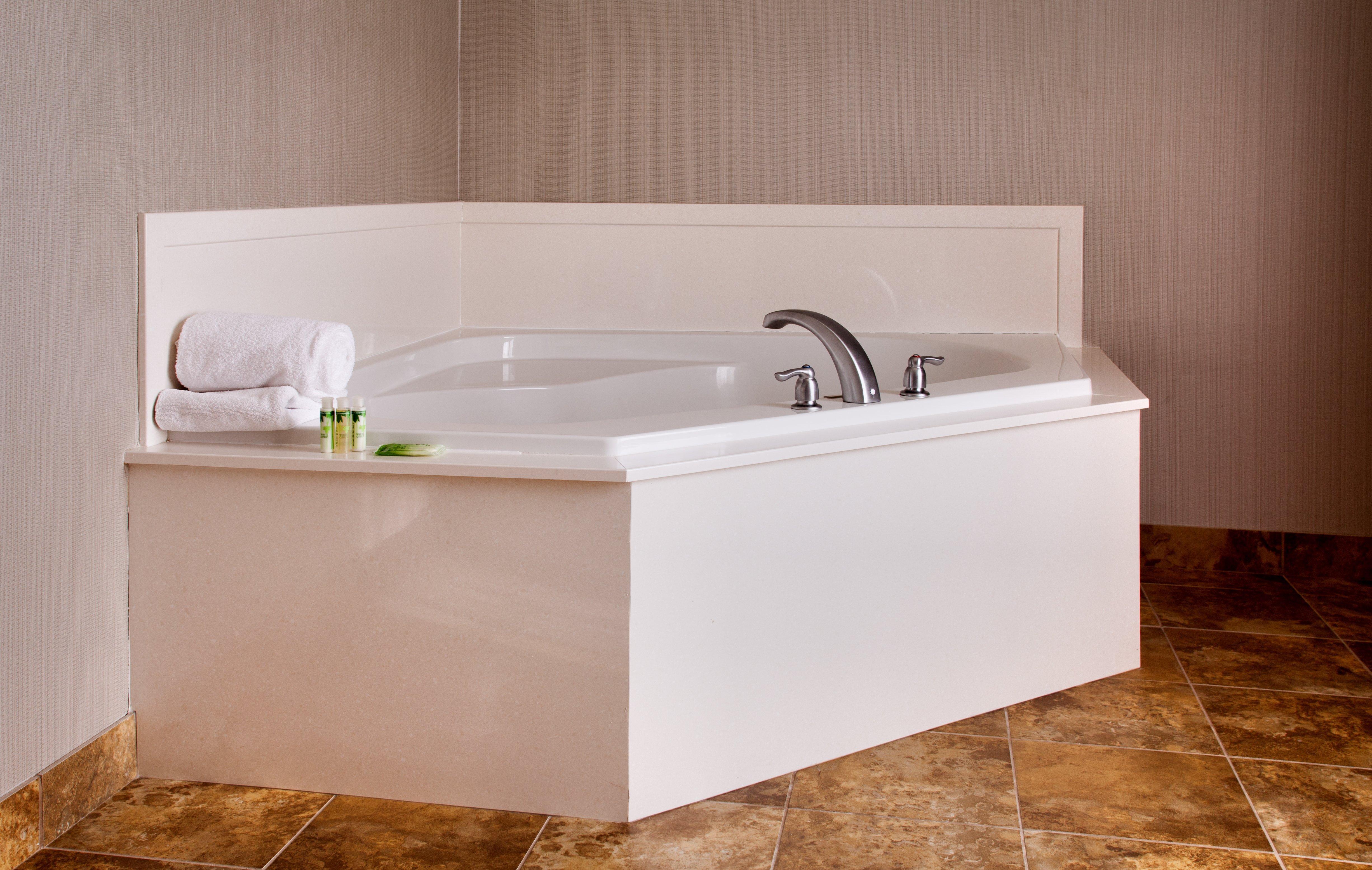 Express & By Ihg 3*
