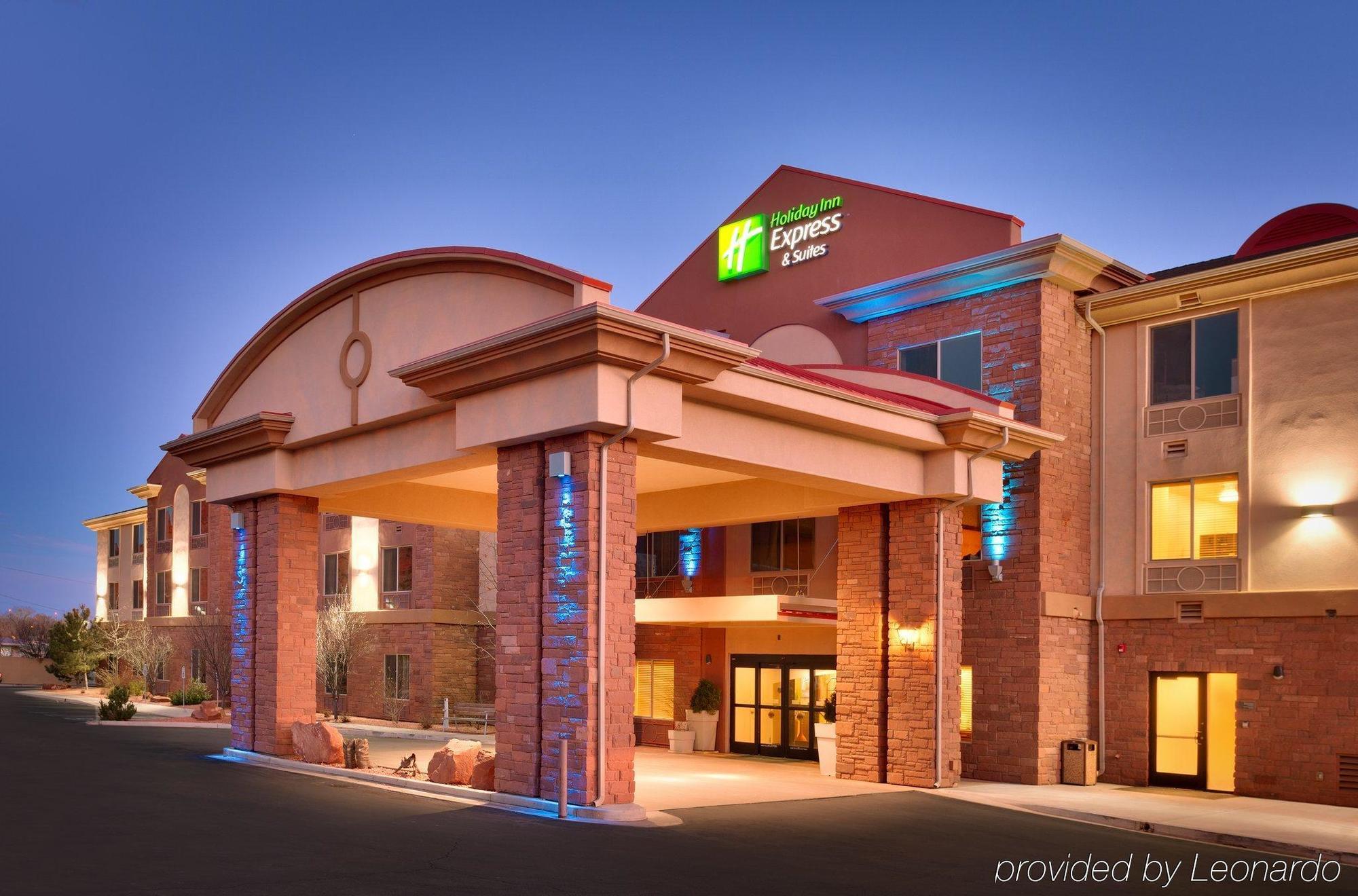 Holiday Express & By Ihg